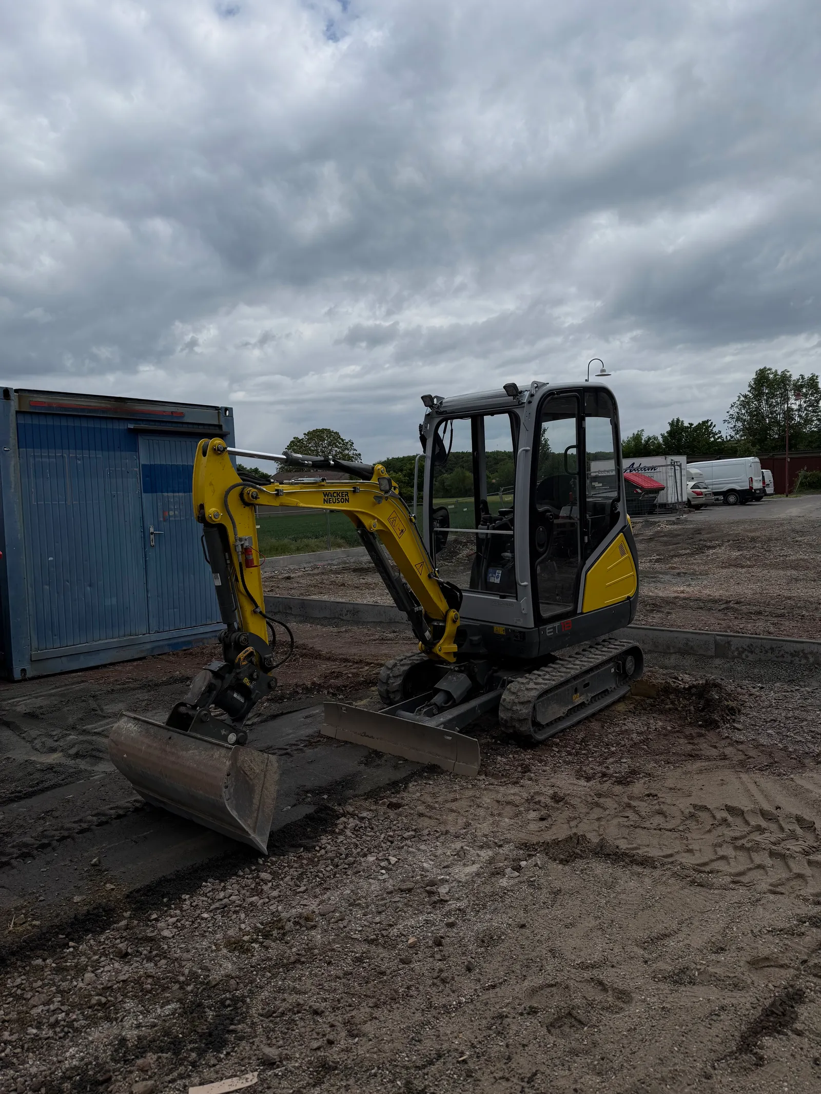 Wacker Neuson ET18 im Fuhrpark von Ecker Galabau
