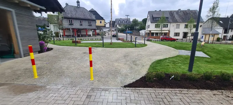 Dorfplatz, Rhaunen, Bild 3